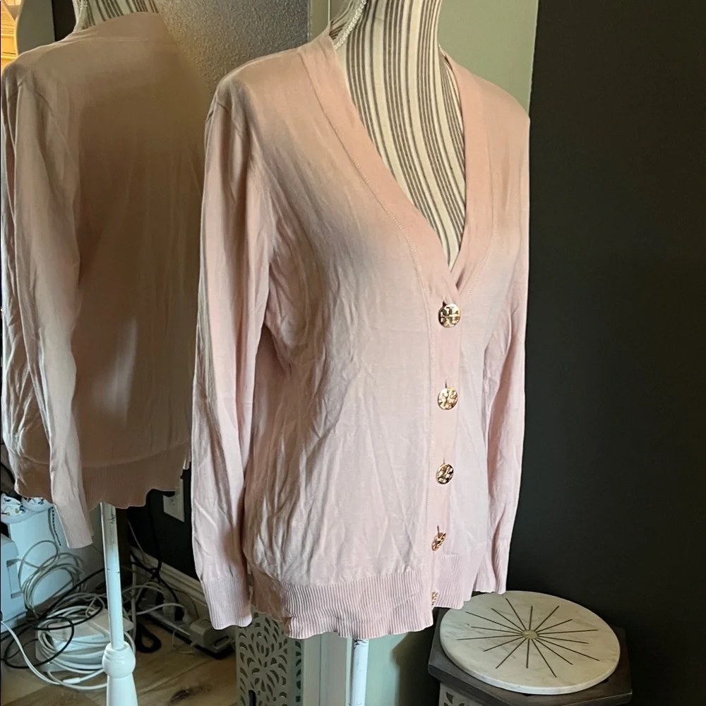 🛑 1 hour sale. Tory Burch, Large, Rose Light Pink Cardigan w: gold T buttons - Picture 2 of 8